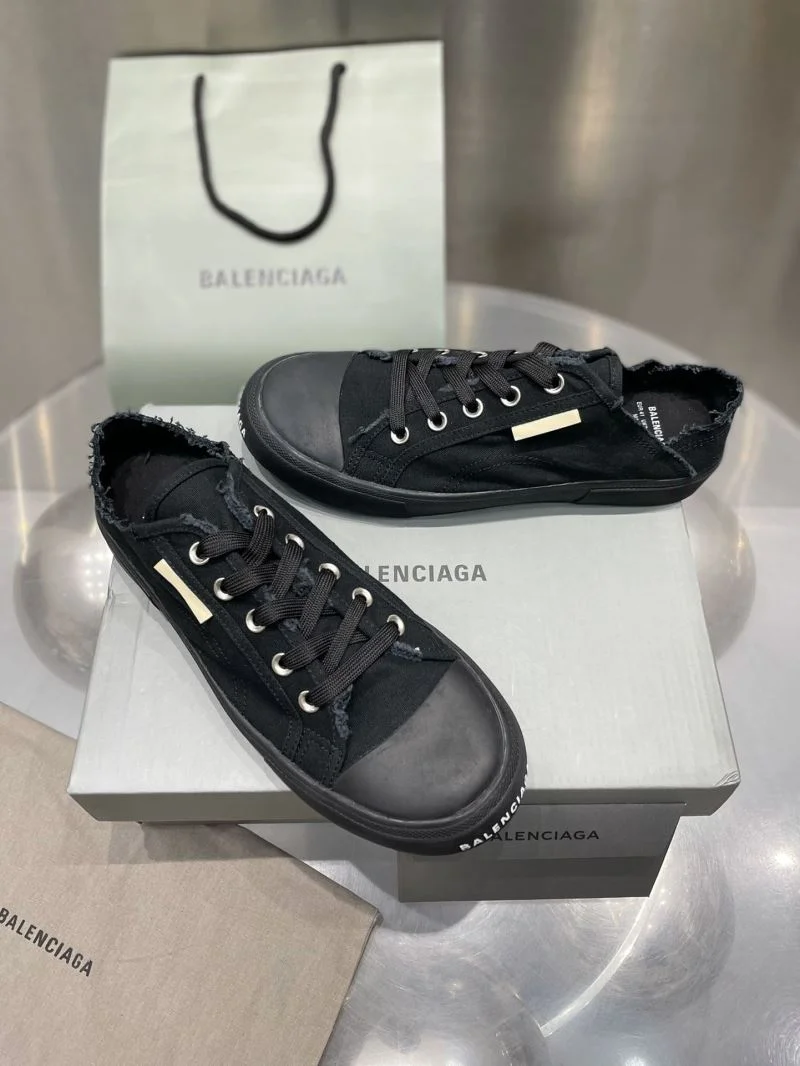Balenciaga Low Shoes Soft 16721