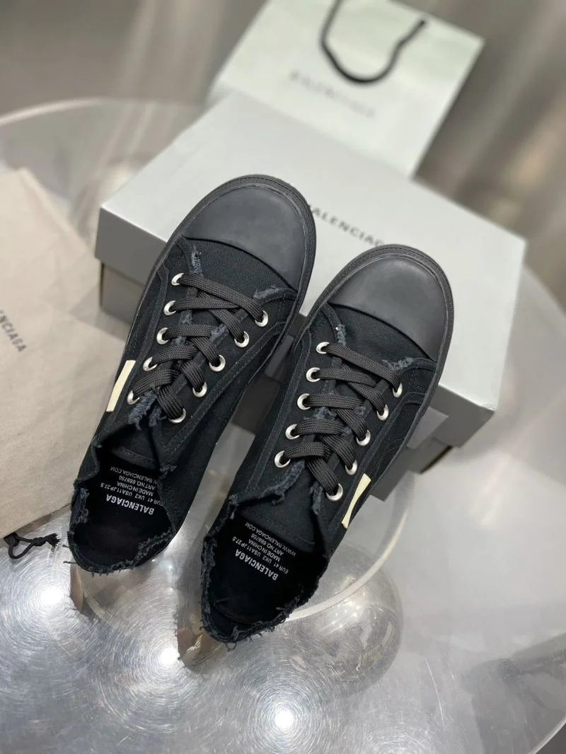 Balenciaga Low Shoes Soft 16721