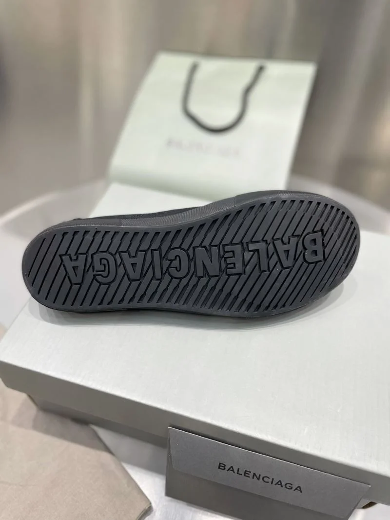 Balenciaga Low Shoes Soft 16721