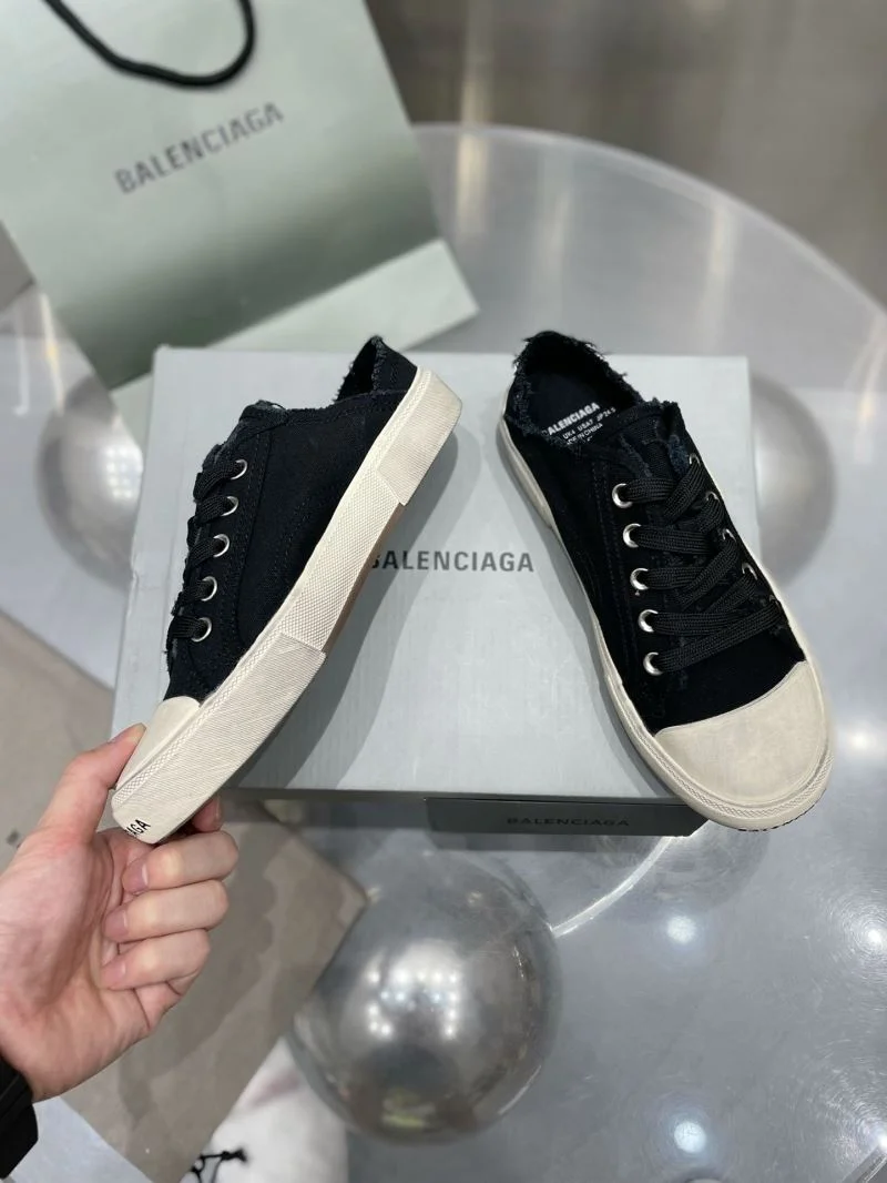 Cozy Balenciaga Low Shoes 16718