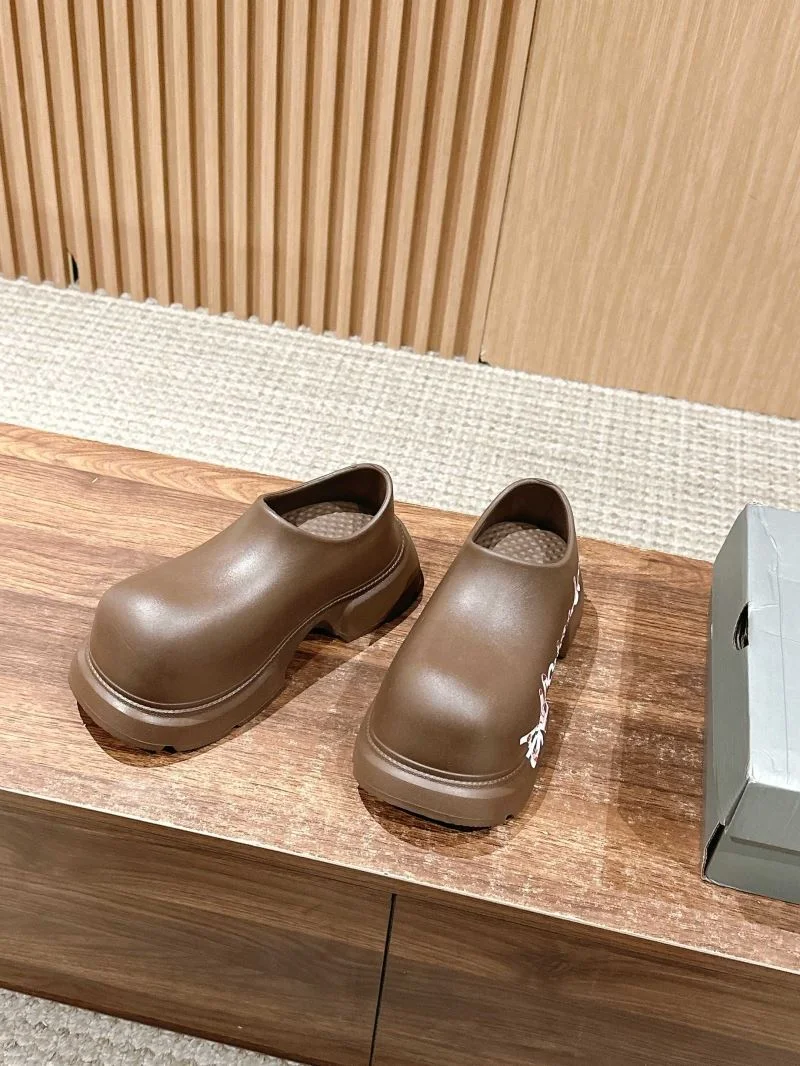 Balenciaga Low Shoes Reliable 16728