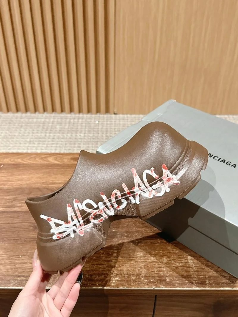 Balenciaga Low Shoes Reliable 16728