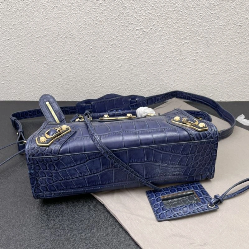 Balenciaga Luxury Crocodile Motorcycle Bag with Handmade Handle Stylish 72634