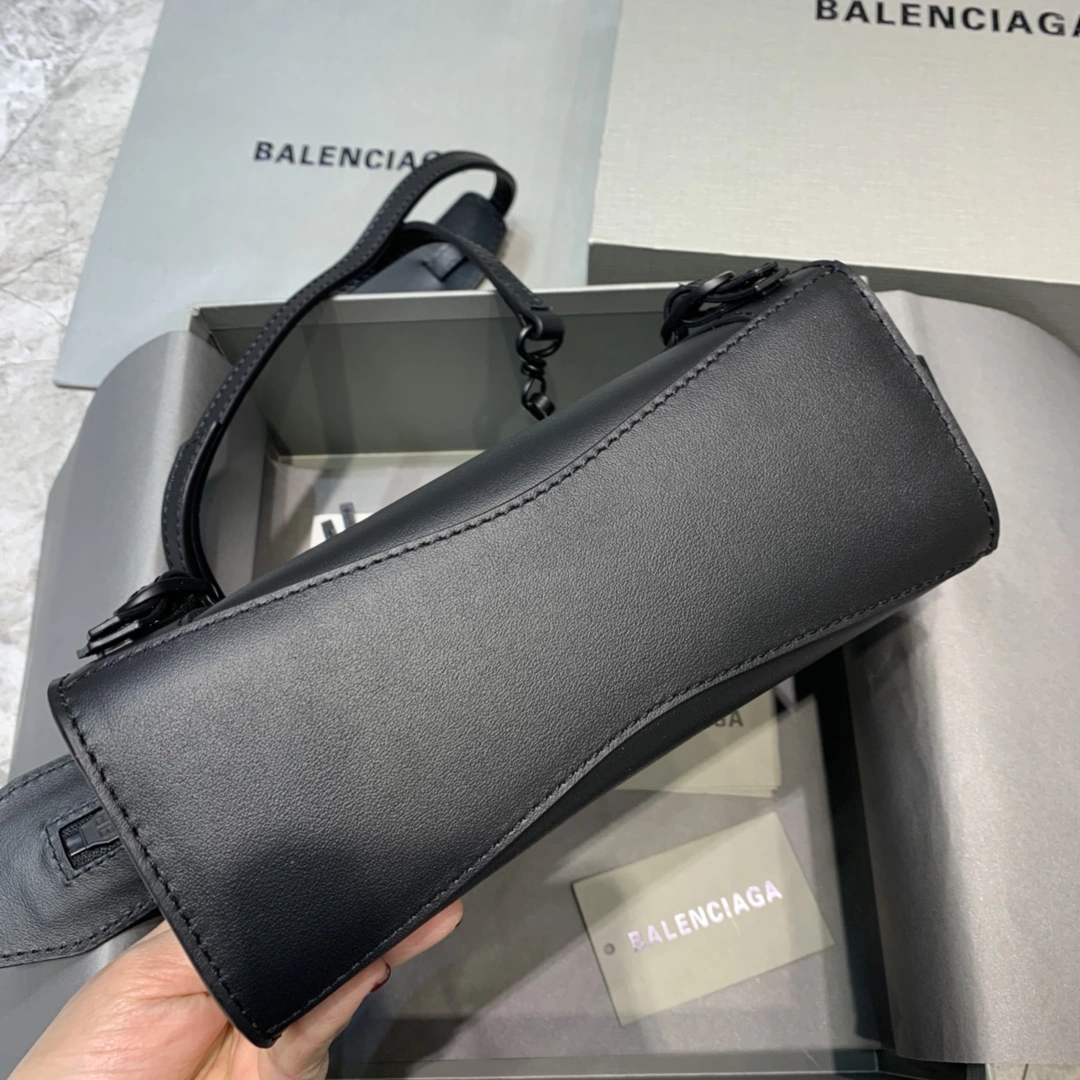 Balenciaga Luxury Neo Classic Mini Motorcycle Bag -  Chic Design Sporty 64654