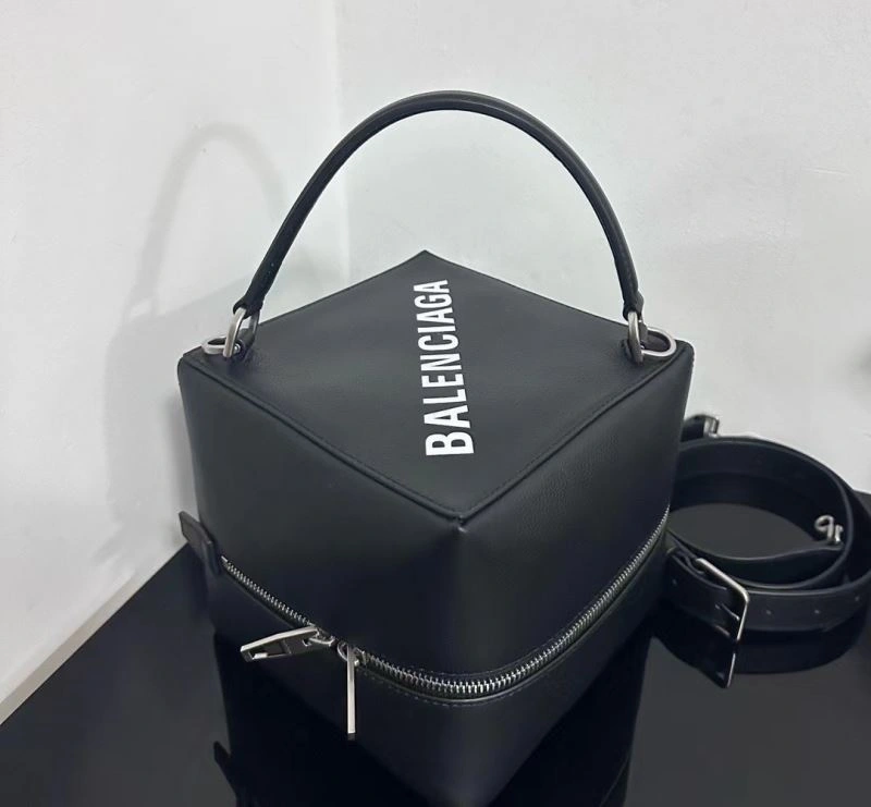 OnTrend Balenciaga Luxury Square Dice Bag - Early Autumn Collection 72575