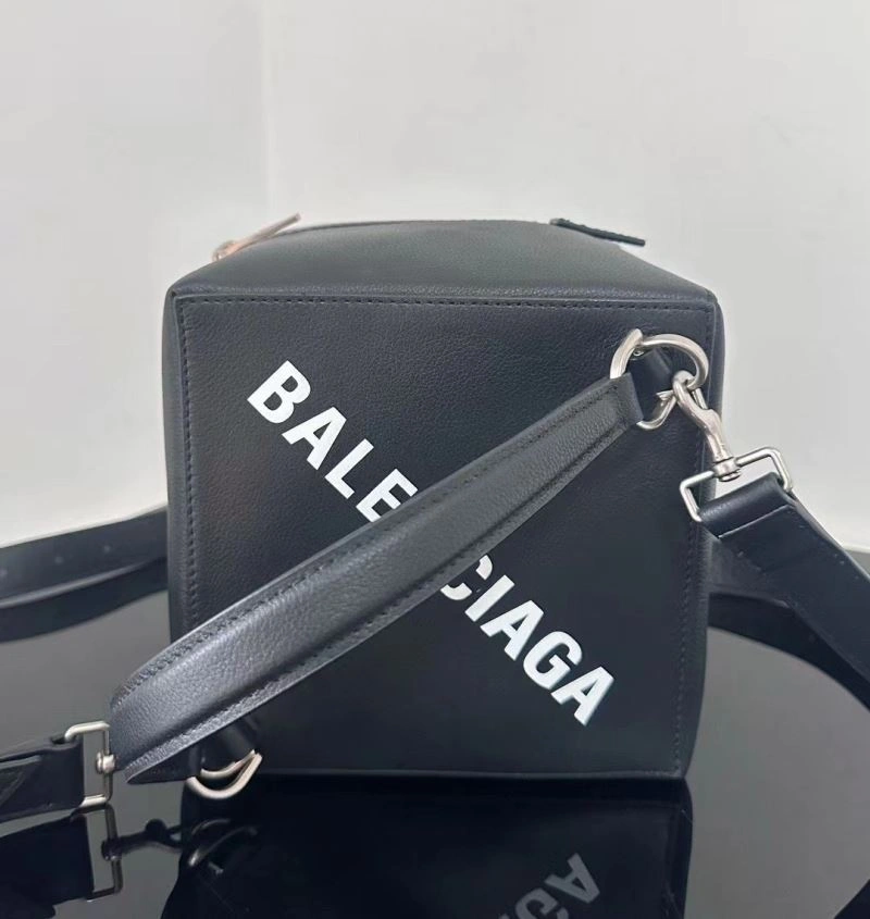 OnTrend Balenciaga Luxury Square Dice Bag - Early Autumn Collection 72575