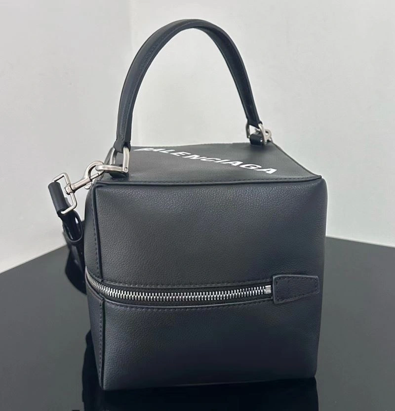 OnTrend Balenciaga Luxury Square Dice Bag - Early Autumn Collection 72575