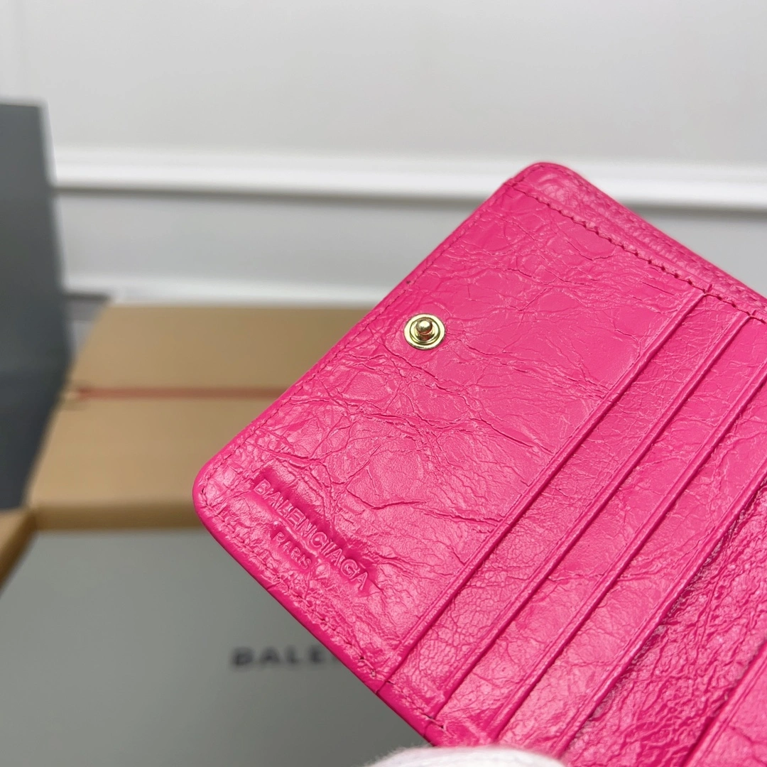 TechFriendly Balenciaga Magenta Retro Leather Wallet with Card Compartments 60855