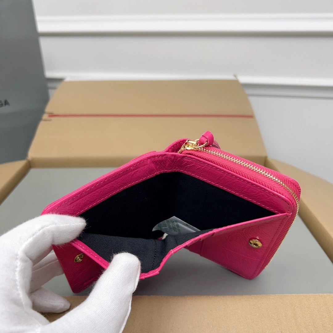 TechFriendly Balenciaga Magenta Retro Leather Wallet with Card Compartments 60855