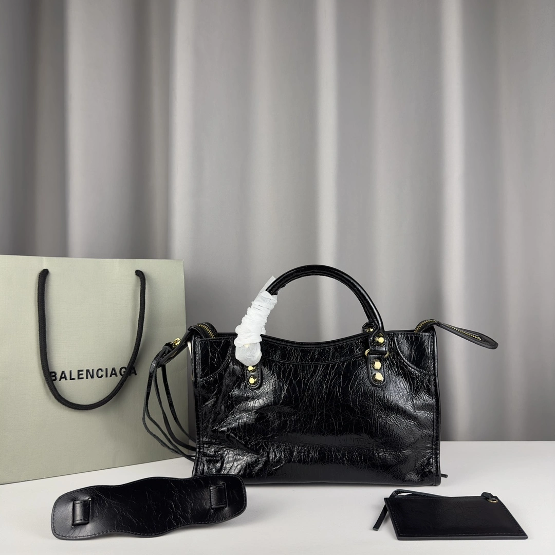 Balenciaga Medium Motorcycle Bag with Logo and Studded Design Trendy 60988