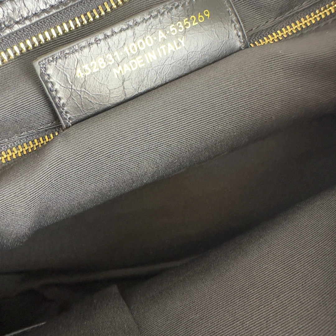 Balenciaga Medium Motorcycle Bag with Logo and Studded Design Trendy 60988