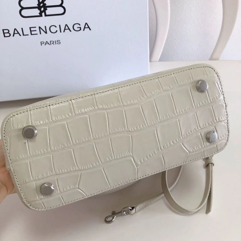 Balenciaga Milk White Crocodile Effect Shell Bag - 26cm ZipUp 78551