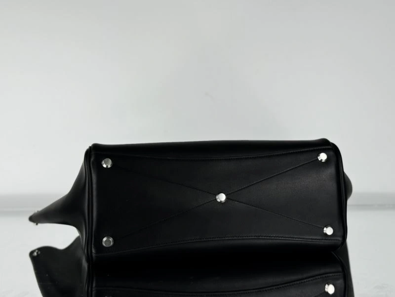 Compact Balenciaga  Black Silver Bel-Air Calfskin Shoulder Bag 67003