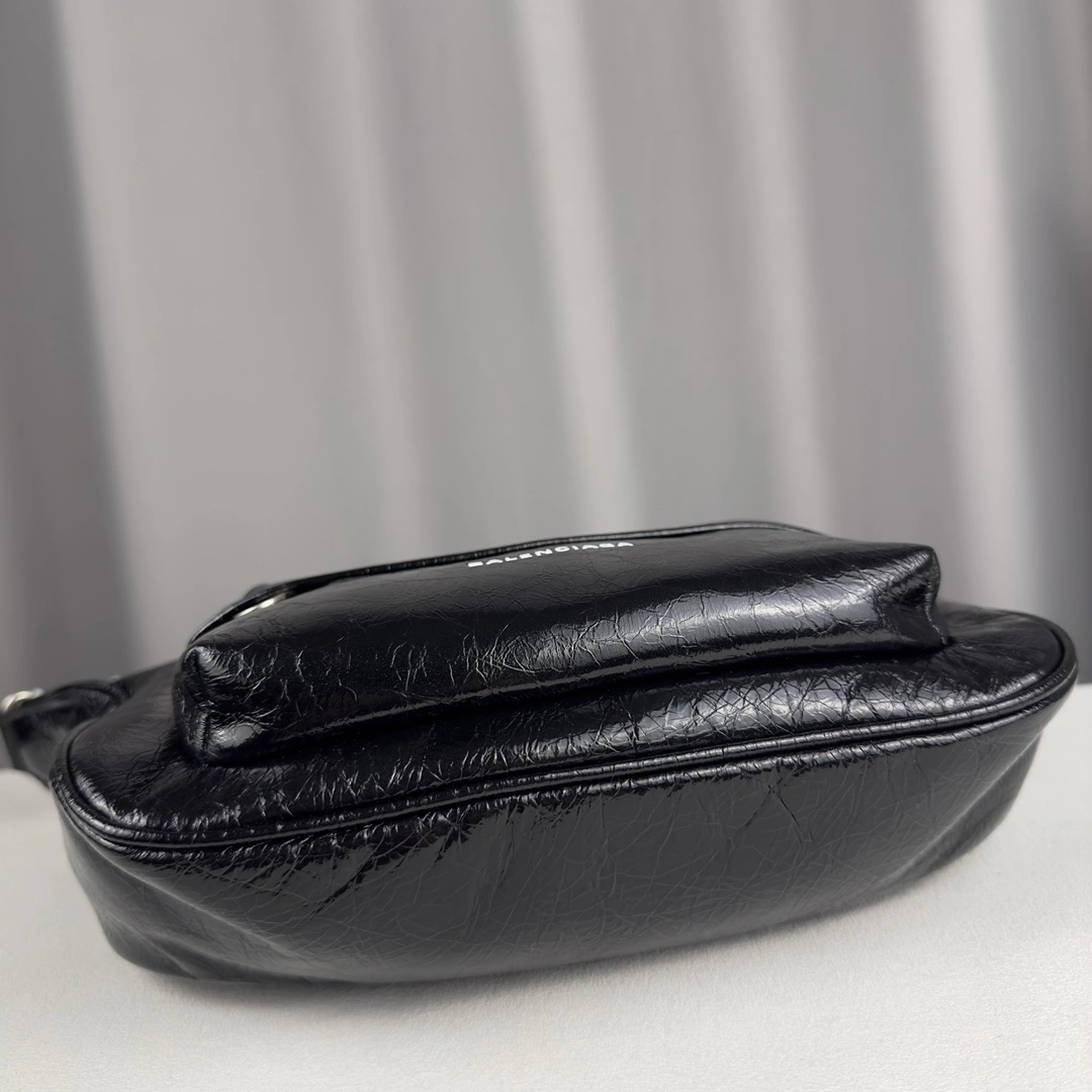 Balenciaga  Cowhide Underarm Bag - Runway Edition RelaxedFit 60872