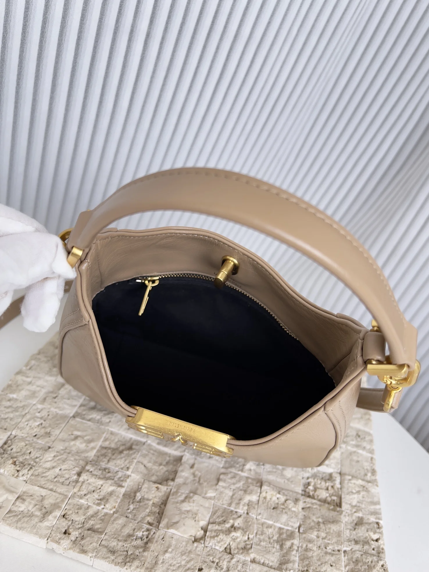 Balenciaga  Hobo Bag - 20x20.5x6.8 cm EyeCatching 60943