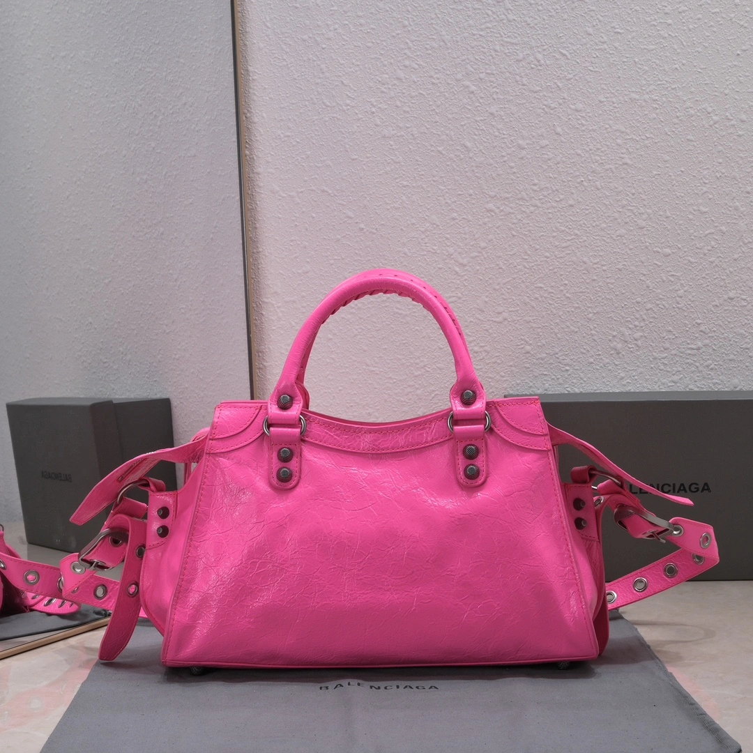 Sustainable Balenciaga NEO CAGOLE Distressed Lambskin Trapezoid Bag 60959