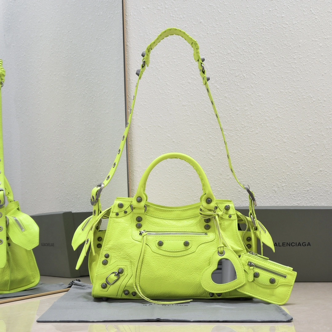 Balenciaga NEO CAGOLE Vintage Cracked Lambskin Crossbody Bag Efficient 60956