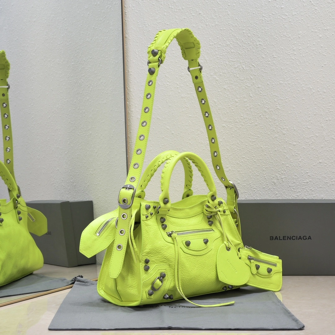 Balenciaga NEO CAGOLE Vintage Cracked Lambskin Crossbody Bag Efficient 60956