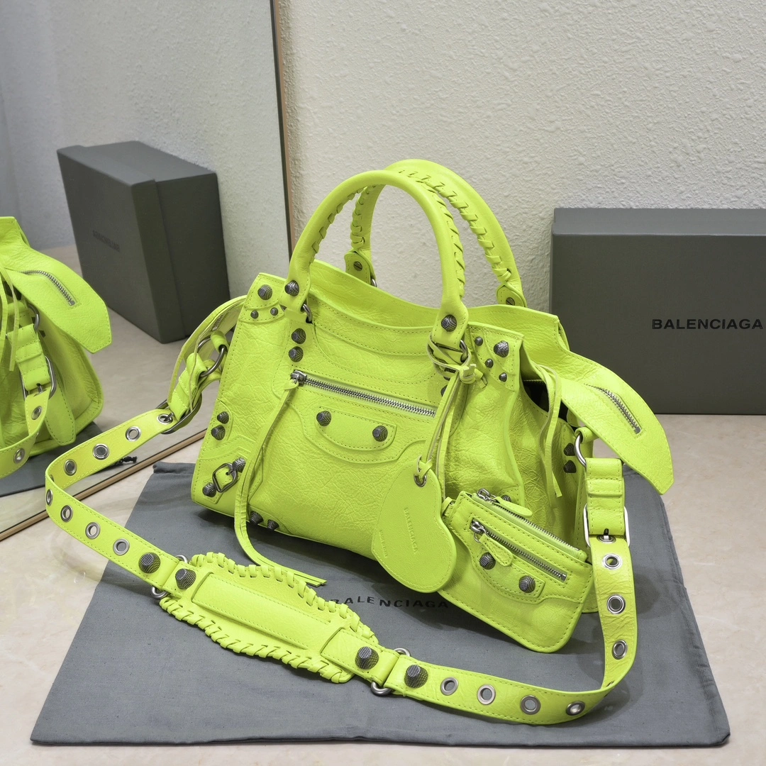 Balenciaga NEO CAGOLE Vintage Cracked Lambskin Crossbody Bag Efficient 60956