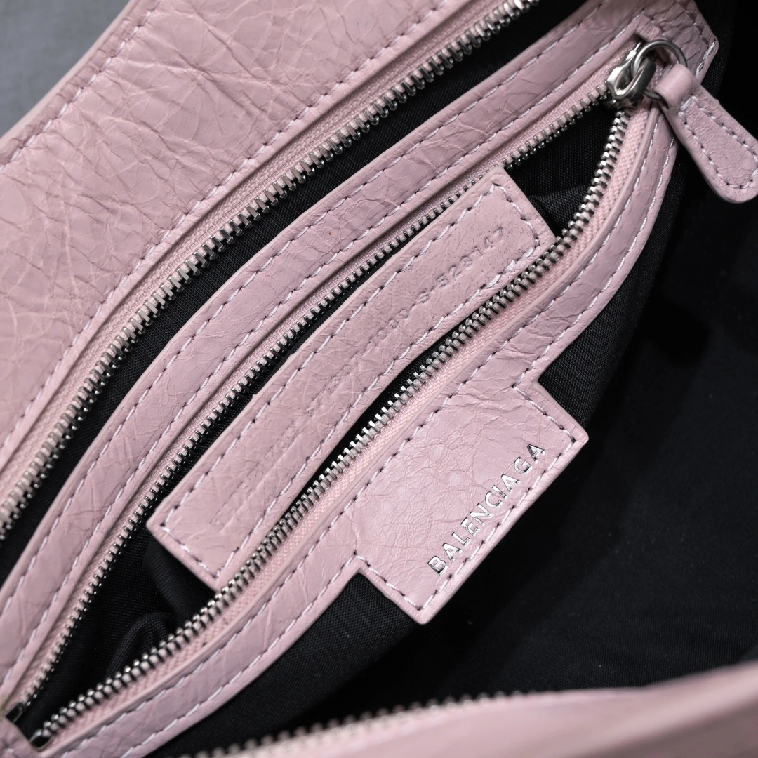 EyeCatching Balenciaga NEO CAGOLE Vintage Cracked Lambskin Handbag 60965