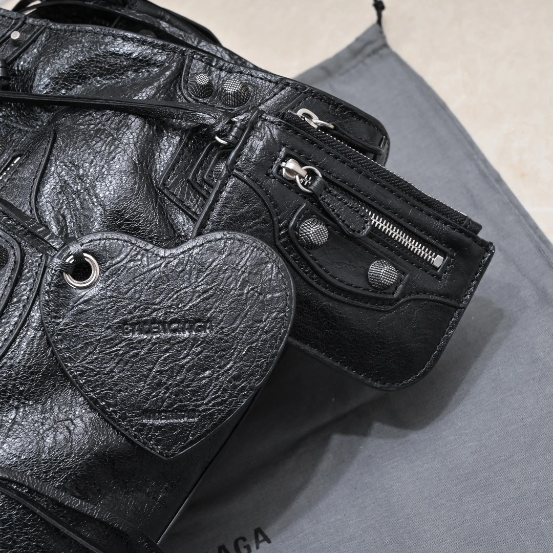 Balenciaga NEO CAGOLE Vintage Cracked Leather Shoulder Bag Thermal 61024
