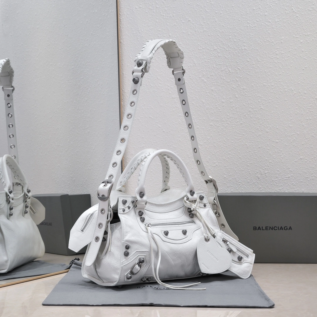 Balenciaga NEO CAGOLE Vintage Cracked Sheepskin Medium Bag Durable 60957