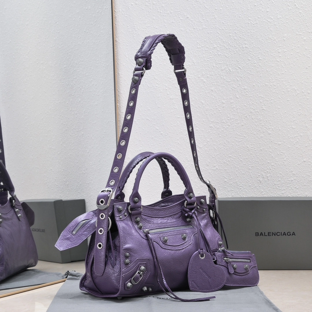 Balenciaga NEO CAGOLE Vintage Distressed Motorcycle Bag RelaxedFit 61003