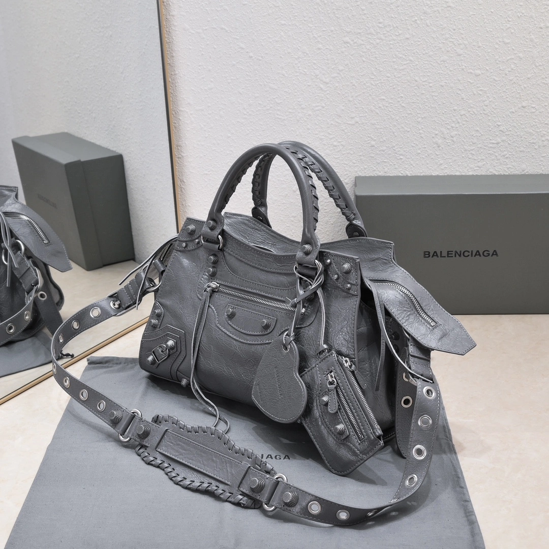 Balenciaga NEO CAGOLE Vintage Sheepskin Motorcycle Bag Attractive 60992