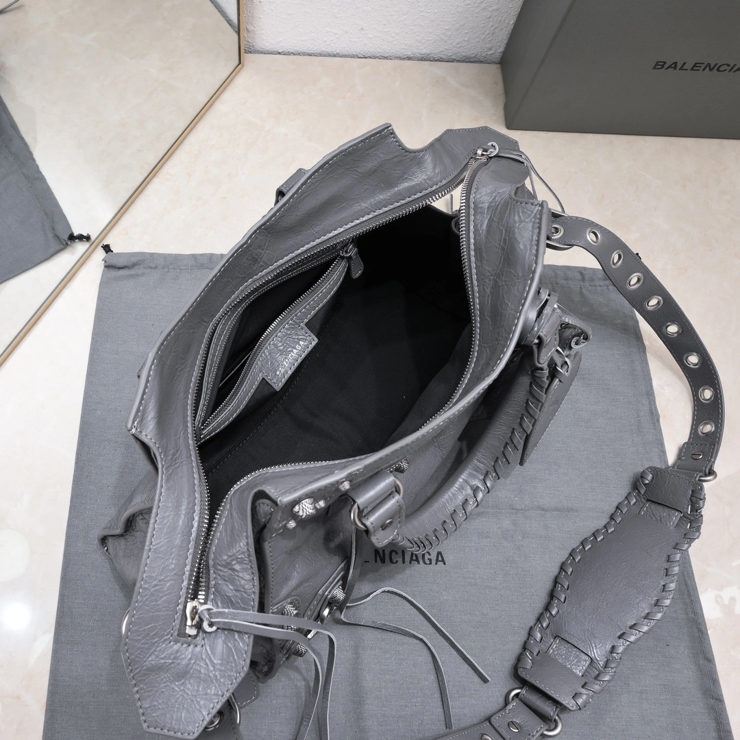 Balenciaga NEO CAGOLE Vintage Sheepskin Motorcycle Bag Attractive 60992