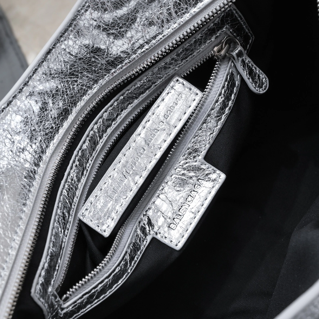Lightweight Balenciaga NEO CAGOLE Vintage Sheepskin Trapezoid Bag with Mirror 60951
