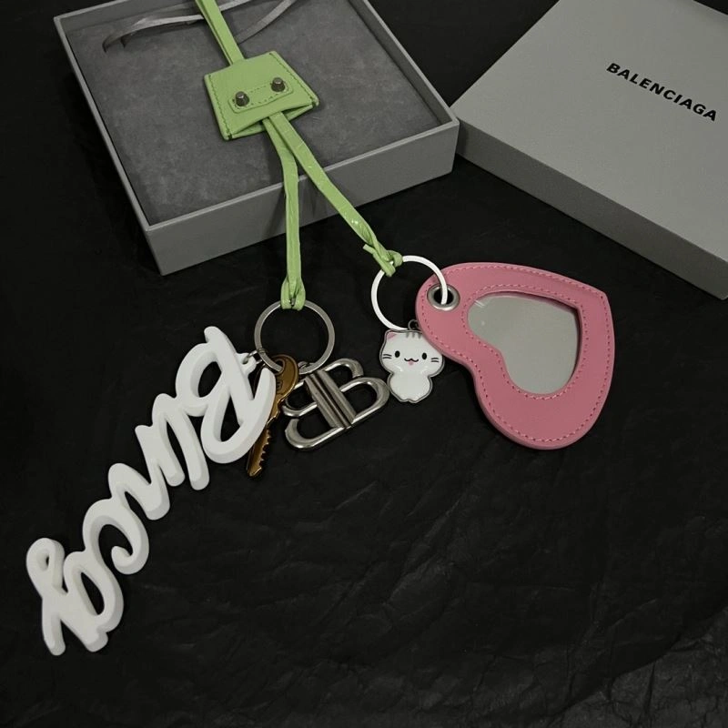 Lightweight Balenciaga Necklaces 215666