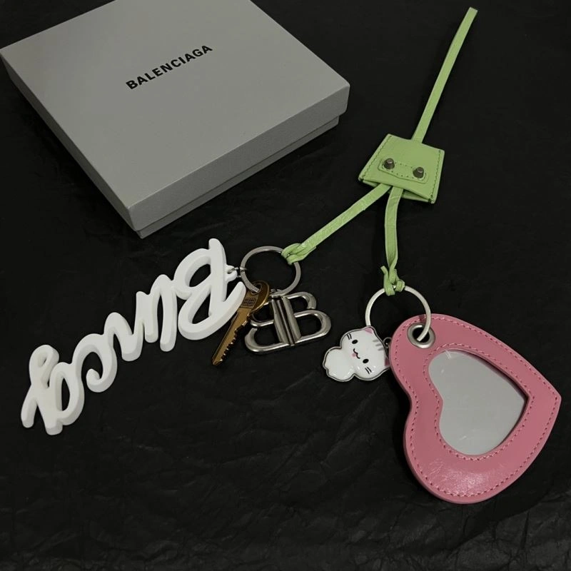 Lightweight Balenciaga Necklaces 215666