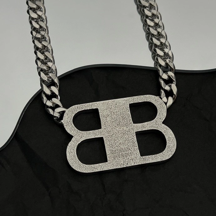 UrbanStyle Balenciaga Necklaces 215645