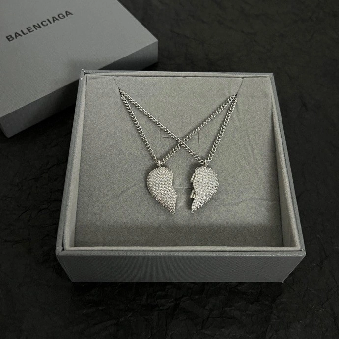 Durable Balenciaga Necklaces 215640