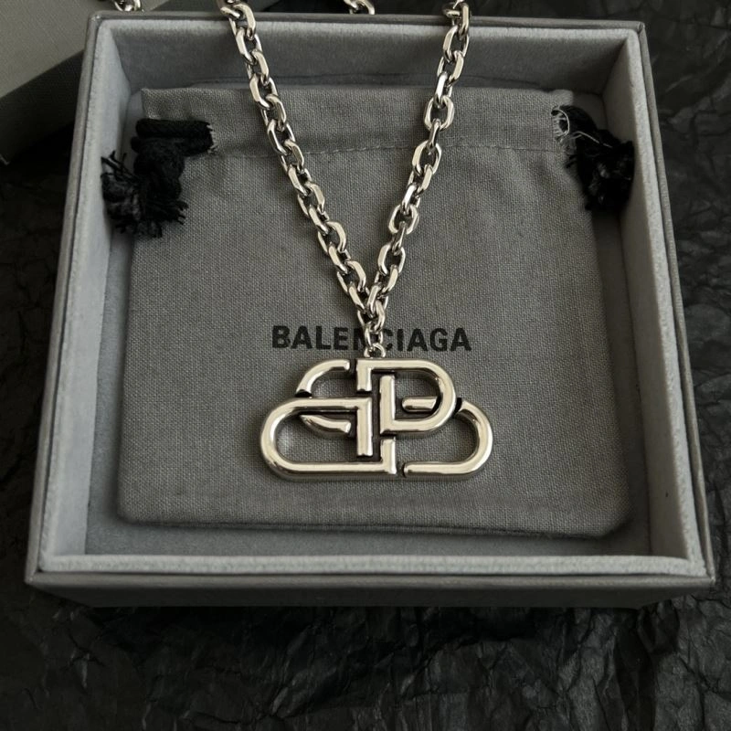 Timeless Balenciaga Necklaces 215621