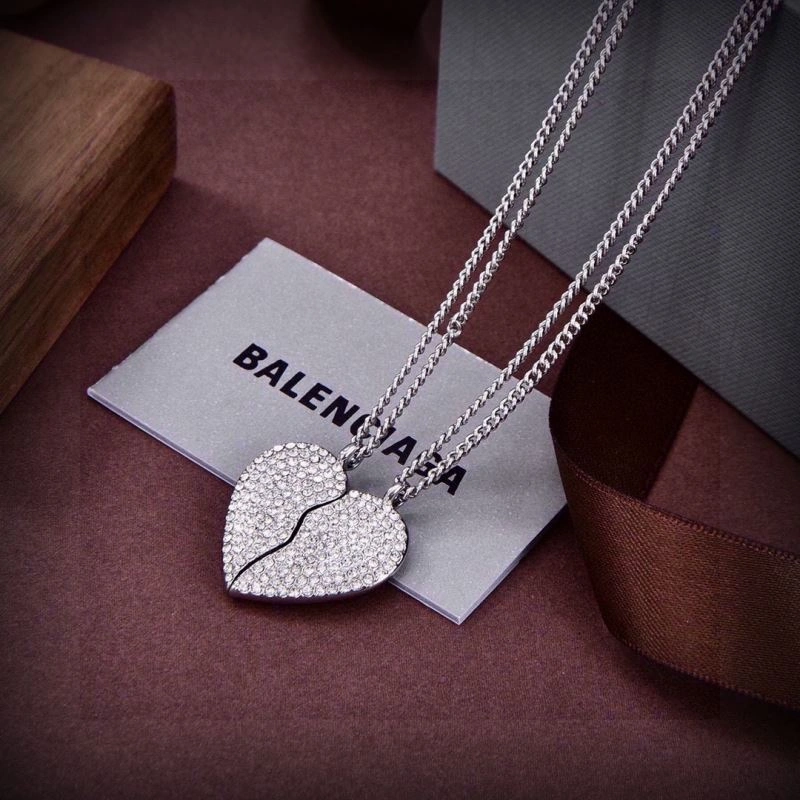WrinkleFree Balenciaga Necklaces 215614