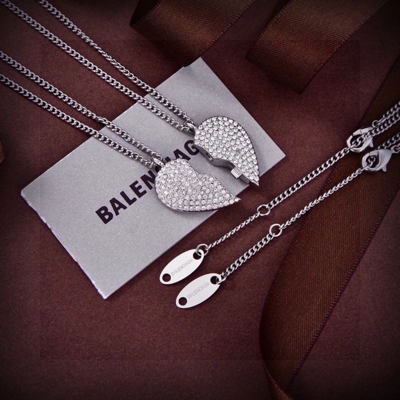 WrinkleFree Balenciaga Necklaces 215614