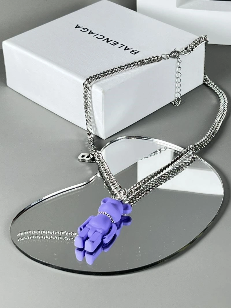 Balenciaga Necklaces Affordable 215586