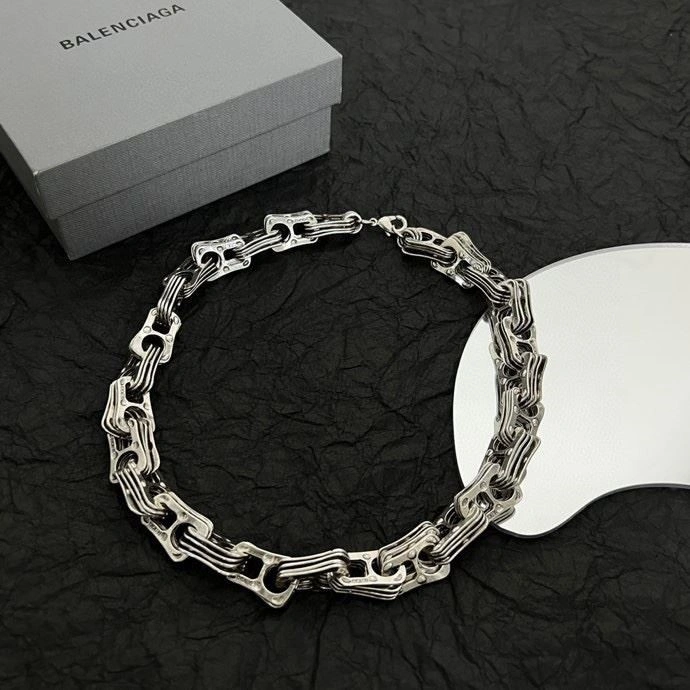 Balenciaga Necklaces Youthful 215556