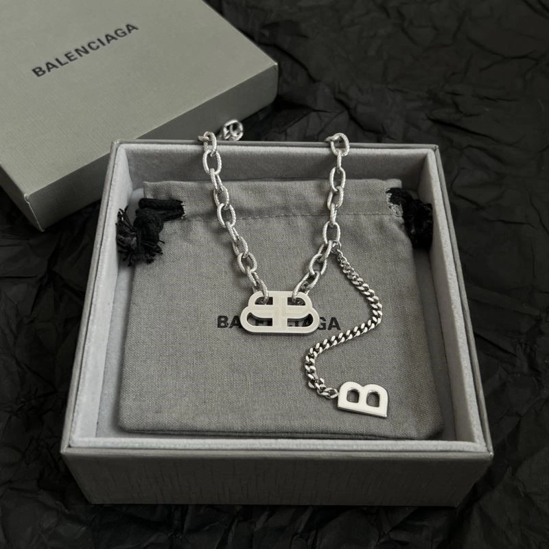 Timeless Balenciaga Necklaces 215476