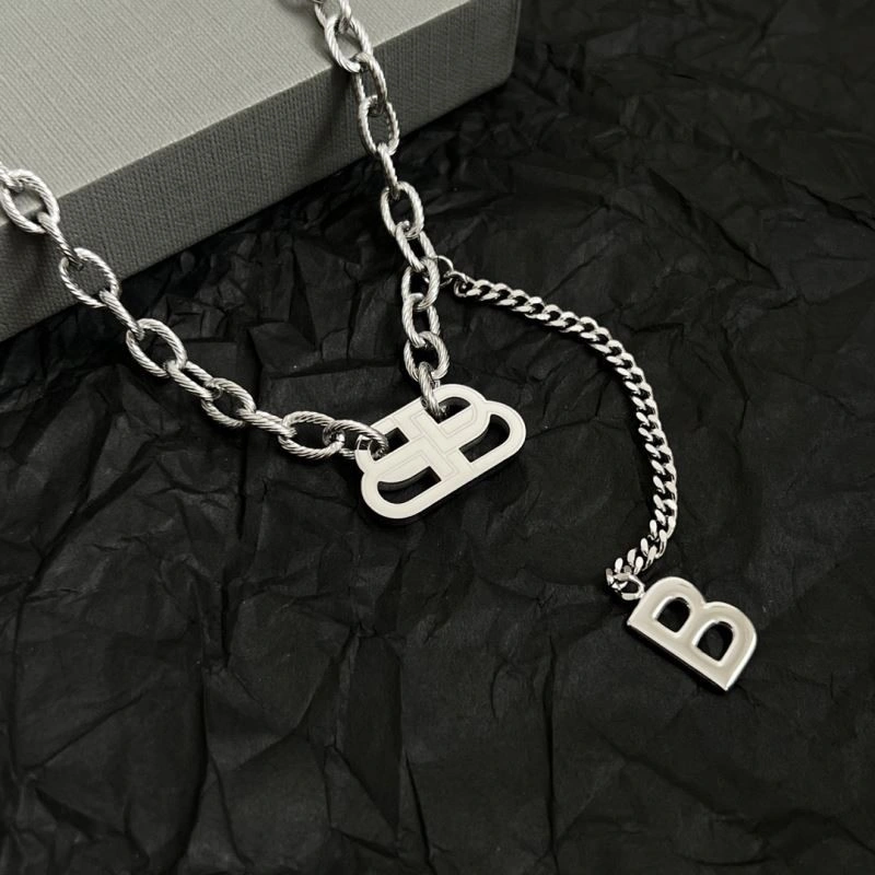 Timeless Balenciaga Necklaces 215476