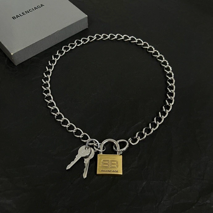 EyeCatching Balenciaga Necklaces 215459