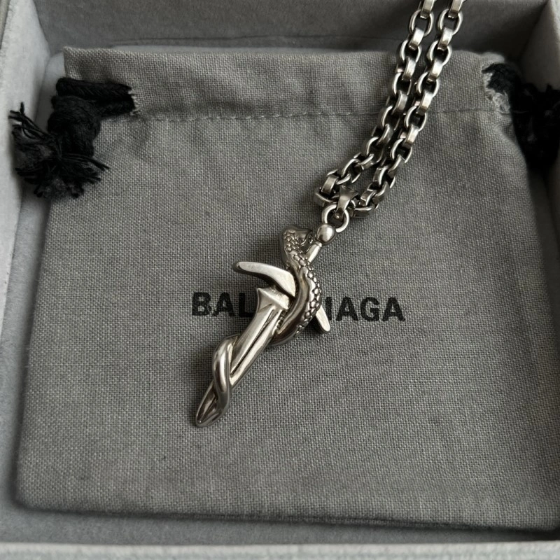 RelaxedFit Balenciaga Necklaces 215440