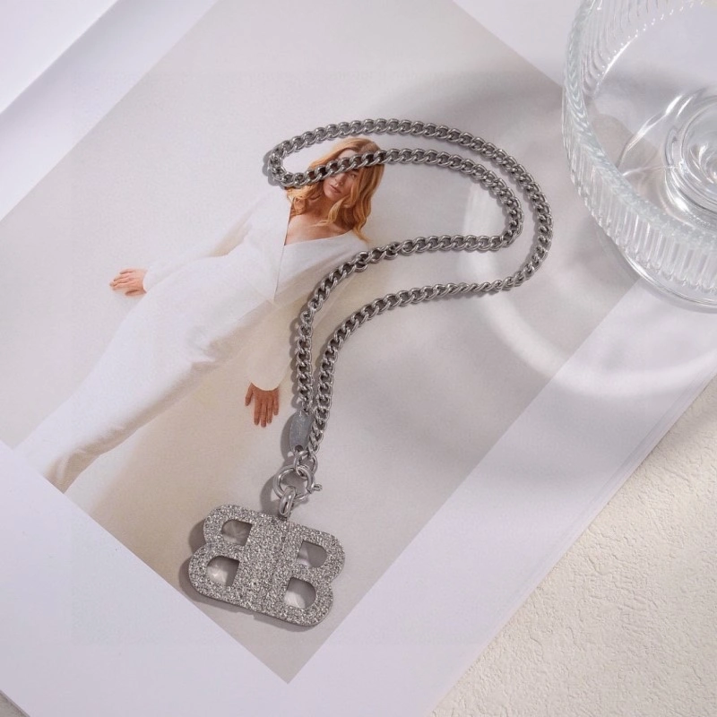 Balenciaga Necklaces Minimalist 215427