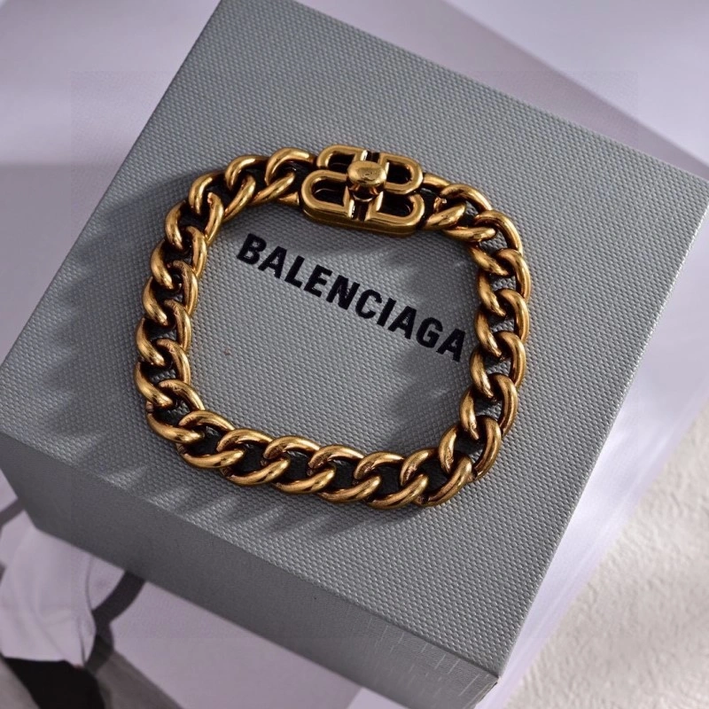 Sustainable Balenciaga Necklaces 215430