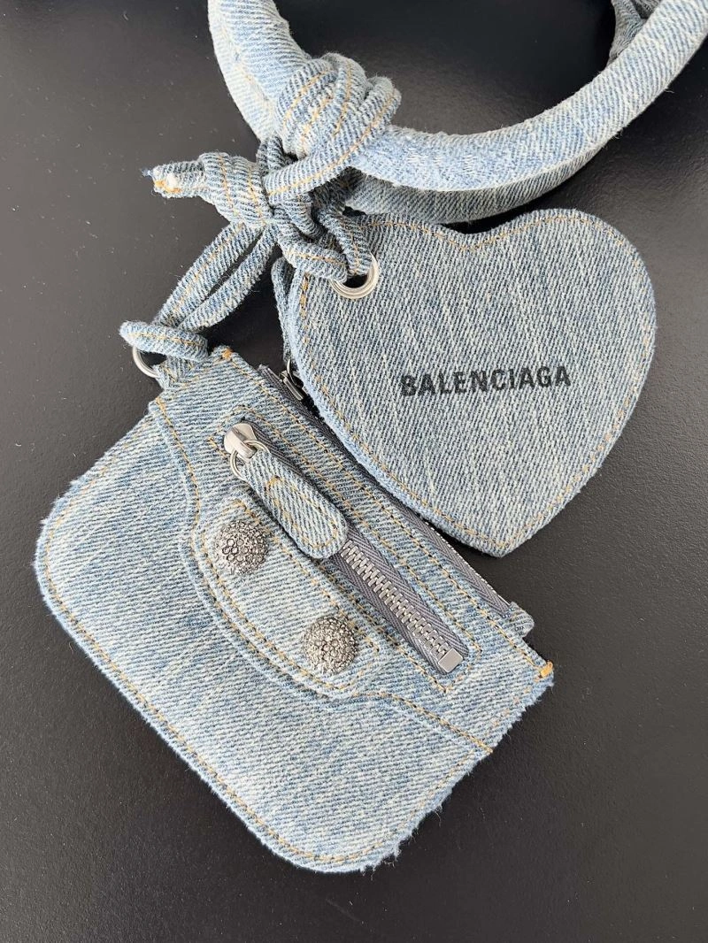 DailyWear Balenciaga Neo Cagole Distressed Denim Motorcycle Bag 72673