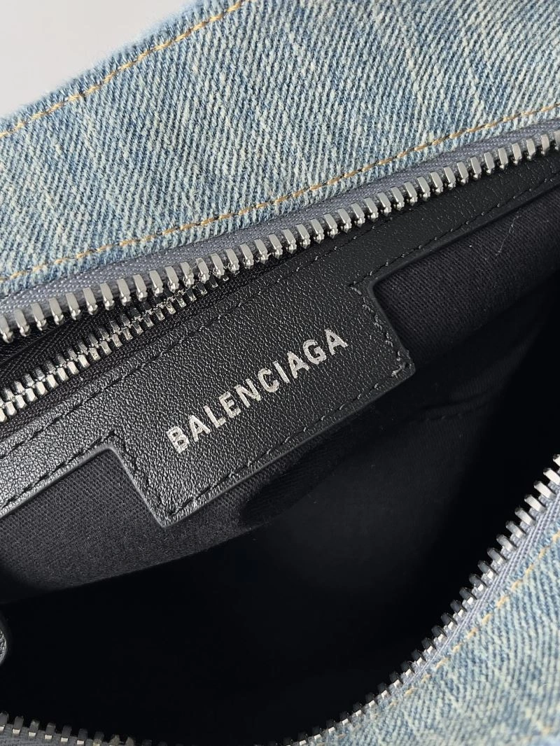 DailyWear Balenciaga Neo Cagole Distressed Denim Motorcycle Bag 72673