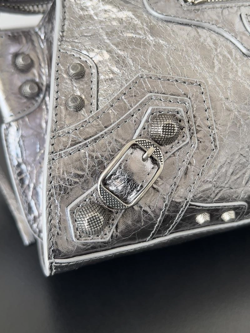 WellDesigned Balenciaga Neo Cagole Distressed Lambskin Motorcycle Bag 78753