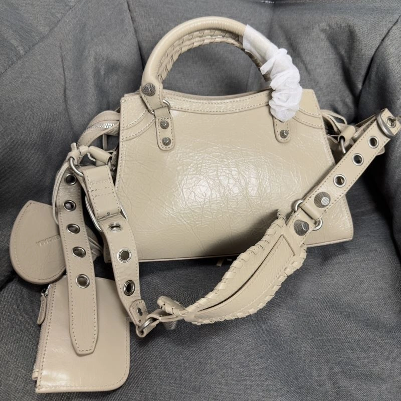Fashionable Balenciaga Neo Cagole Heart Mirror Milk Tea Bag -  Must-Have 78774