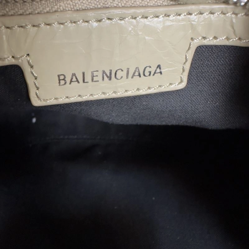 Fashionable Balenciaga Neo Cagole Heart Mirror Milk Tea Bag -  Must-Have 78774